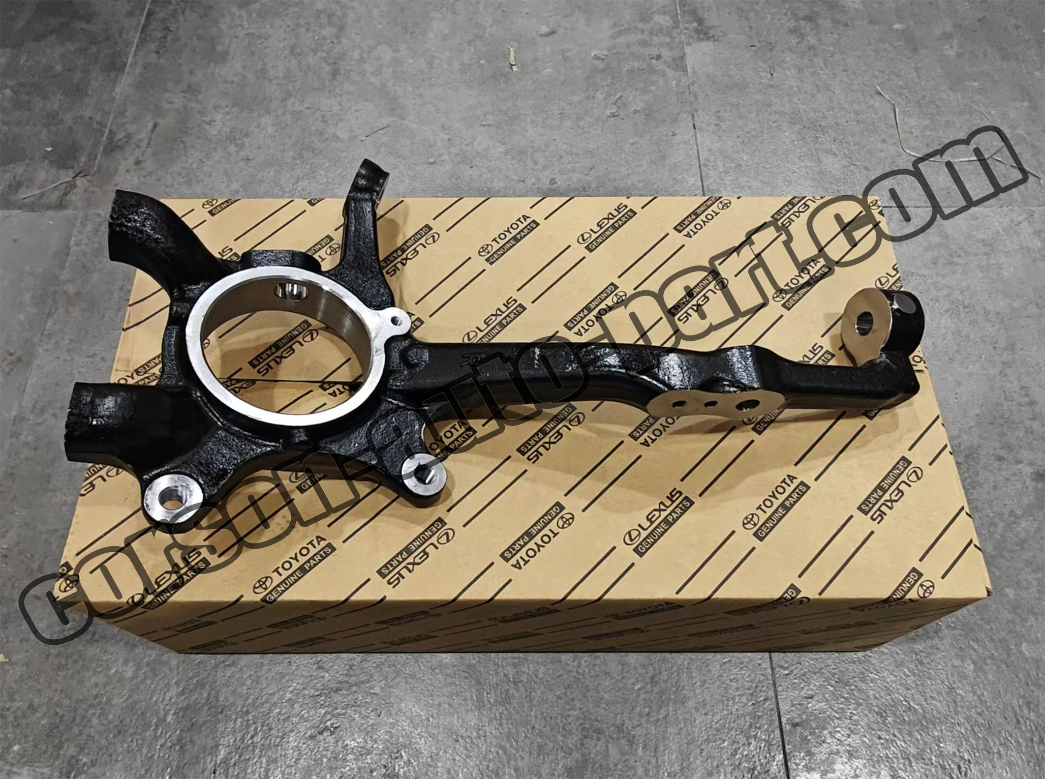 Toyota 43211-0K040 Knuckle, Steering, RH