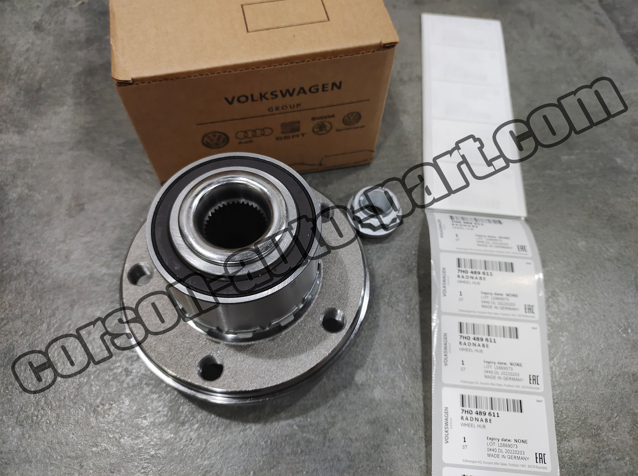 VOLKSWAGEN 7H0489611 Wheel bearing