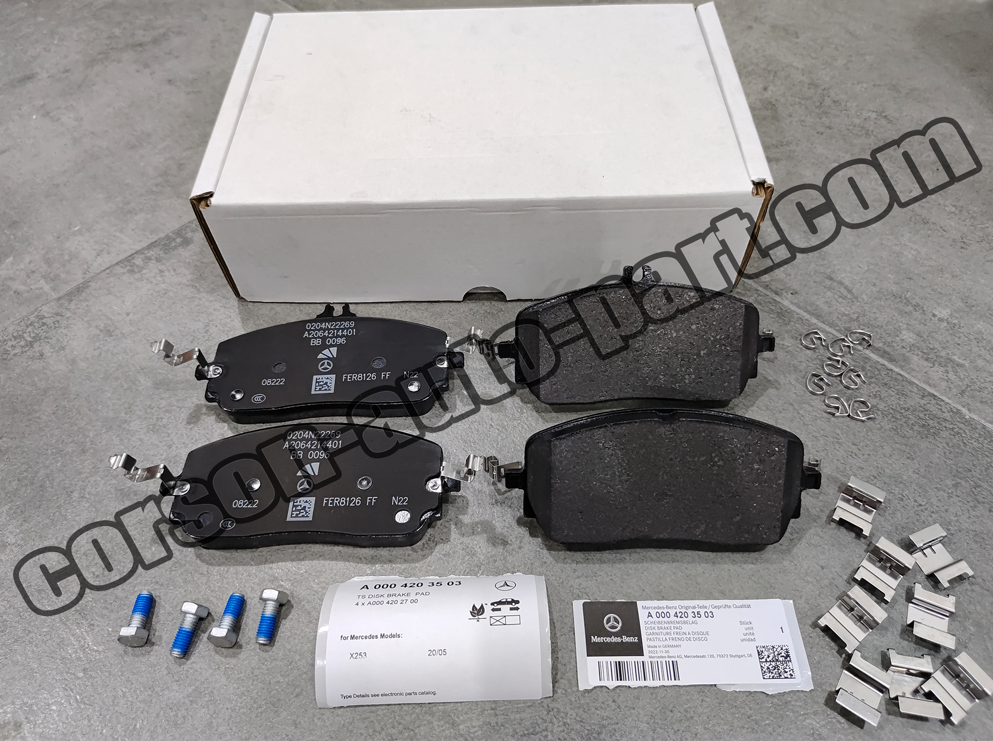 Mercedes-Benz A0004203503 Brake pad set