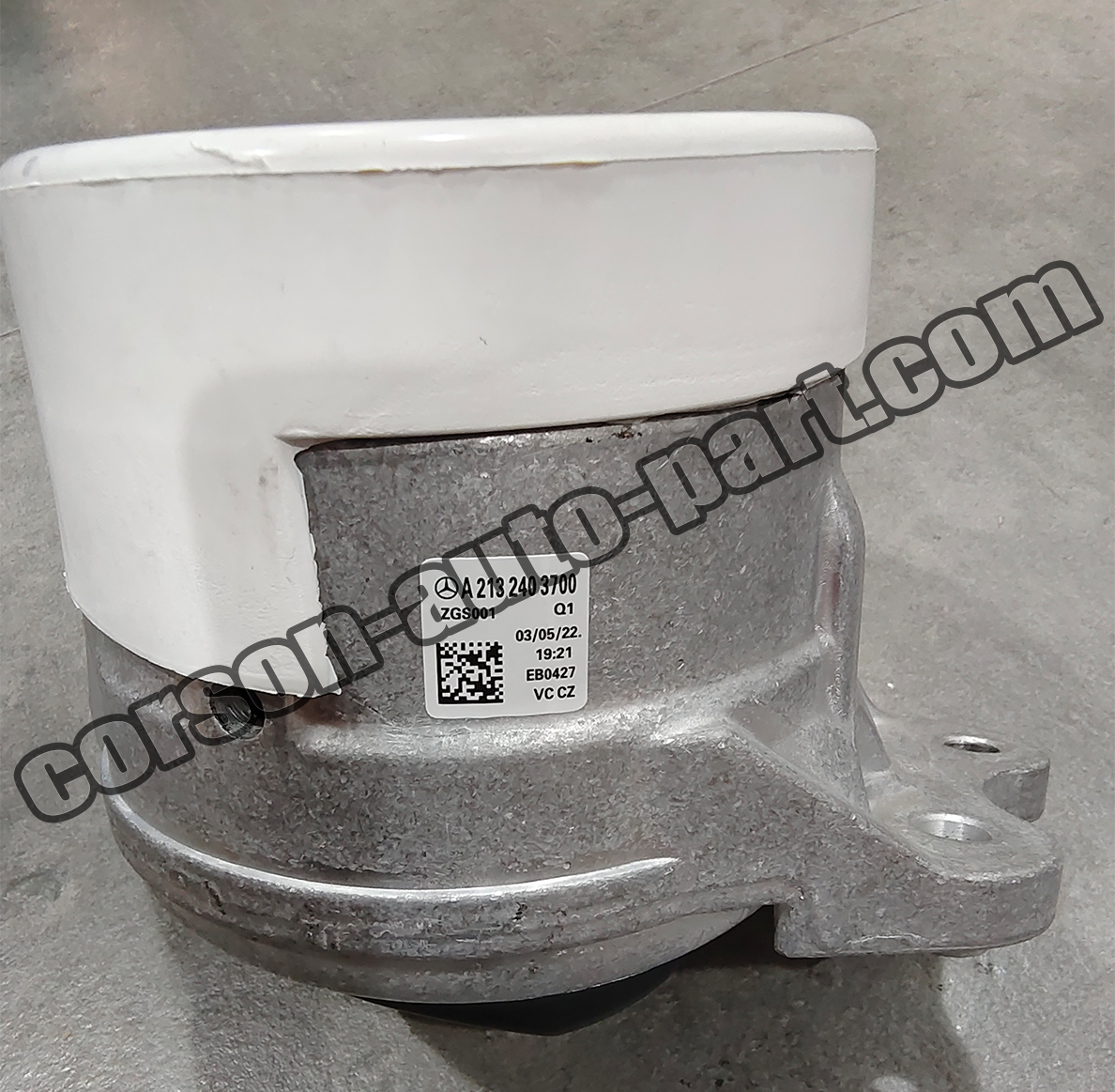 Mercedes-Benz A2132403700 Engine mounting