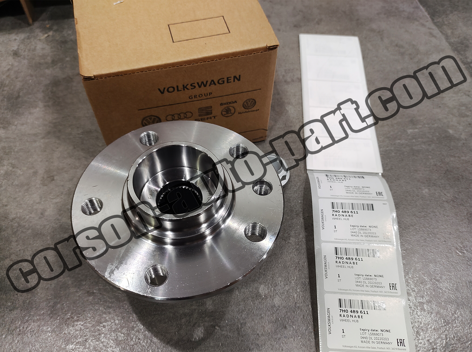 VOLKSWAGEN 7H0489611 Wheel bearing