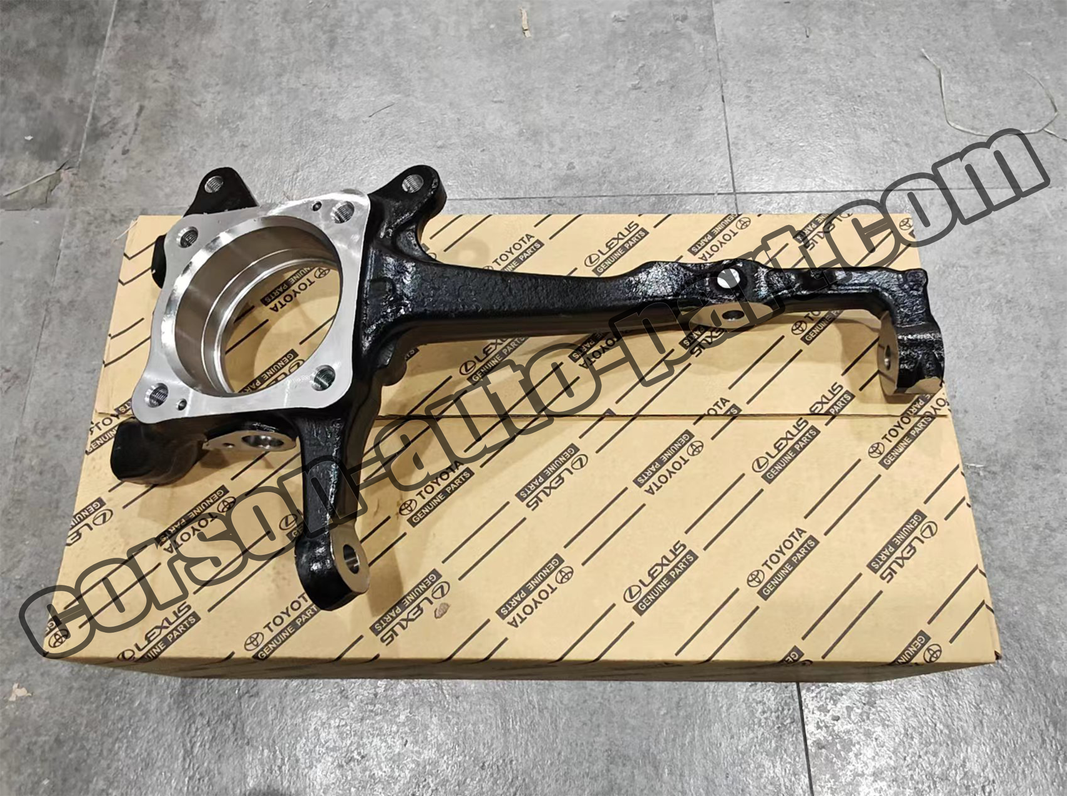 Toyota 43211-0K040 Knuckle, Steering, RH