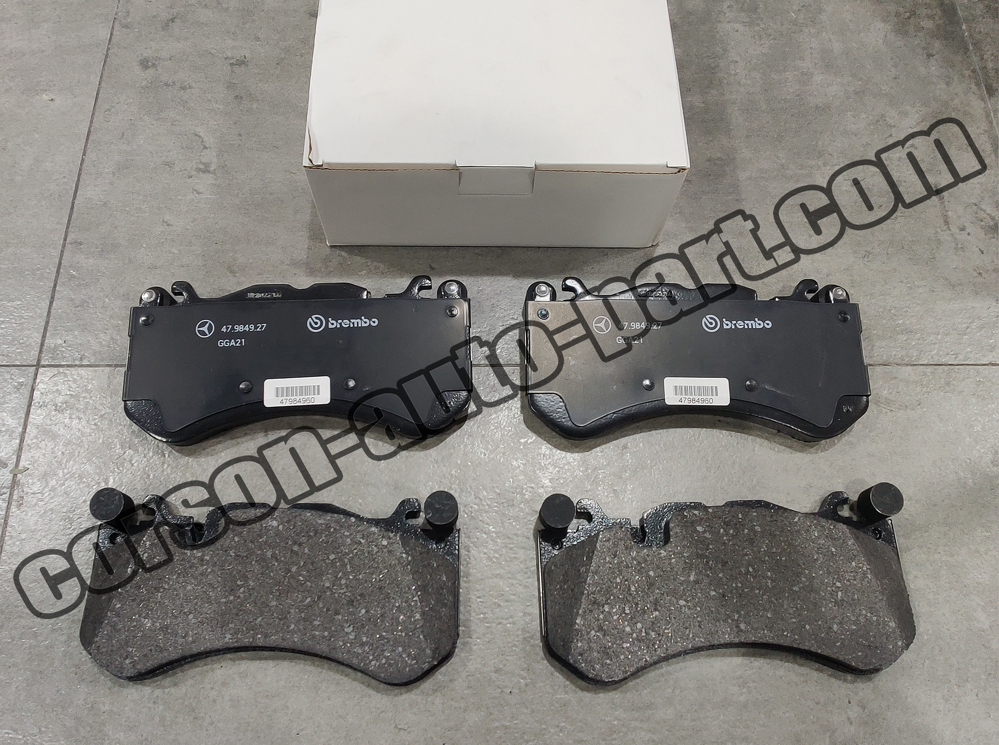 Mercedes-Benz A008420412028 Brake pad set A0044208920 A0054201120