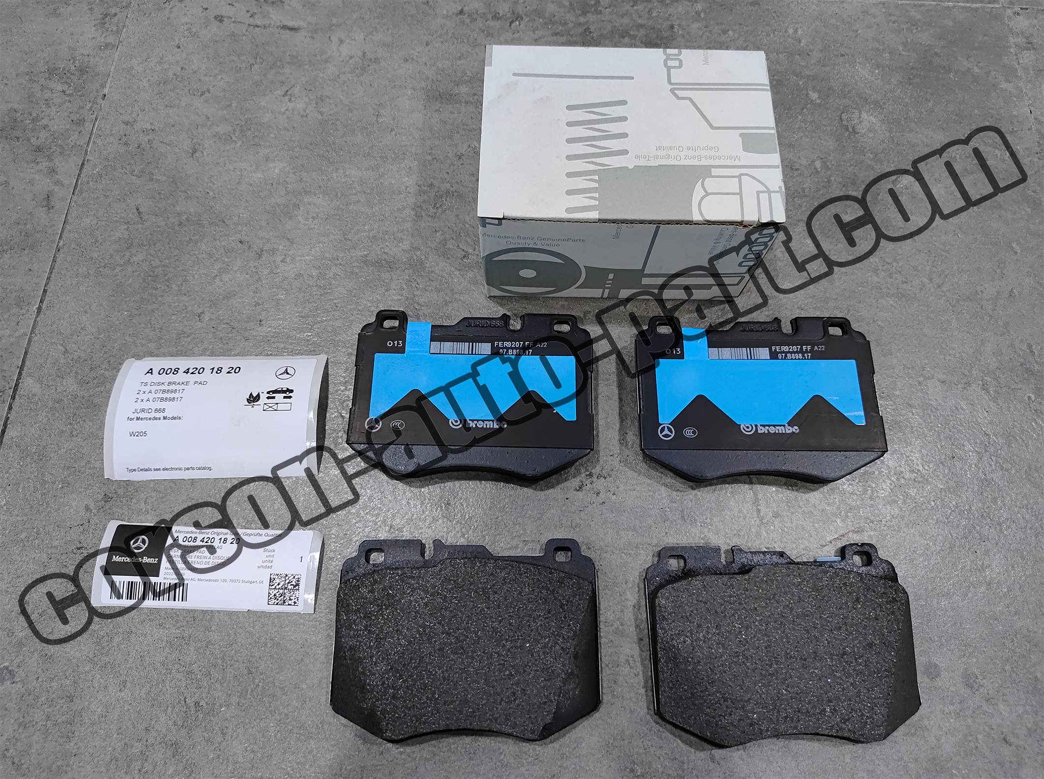 Mercedes-Benz A0084201820 Brake pad set A0084201920 A0004208100