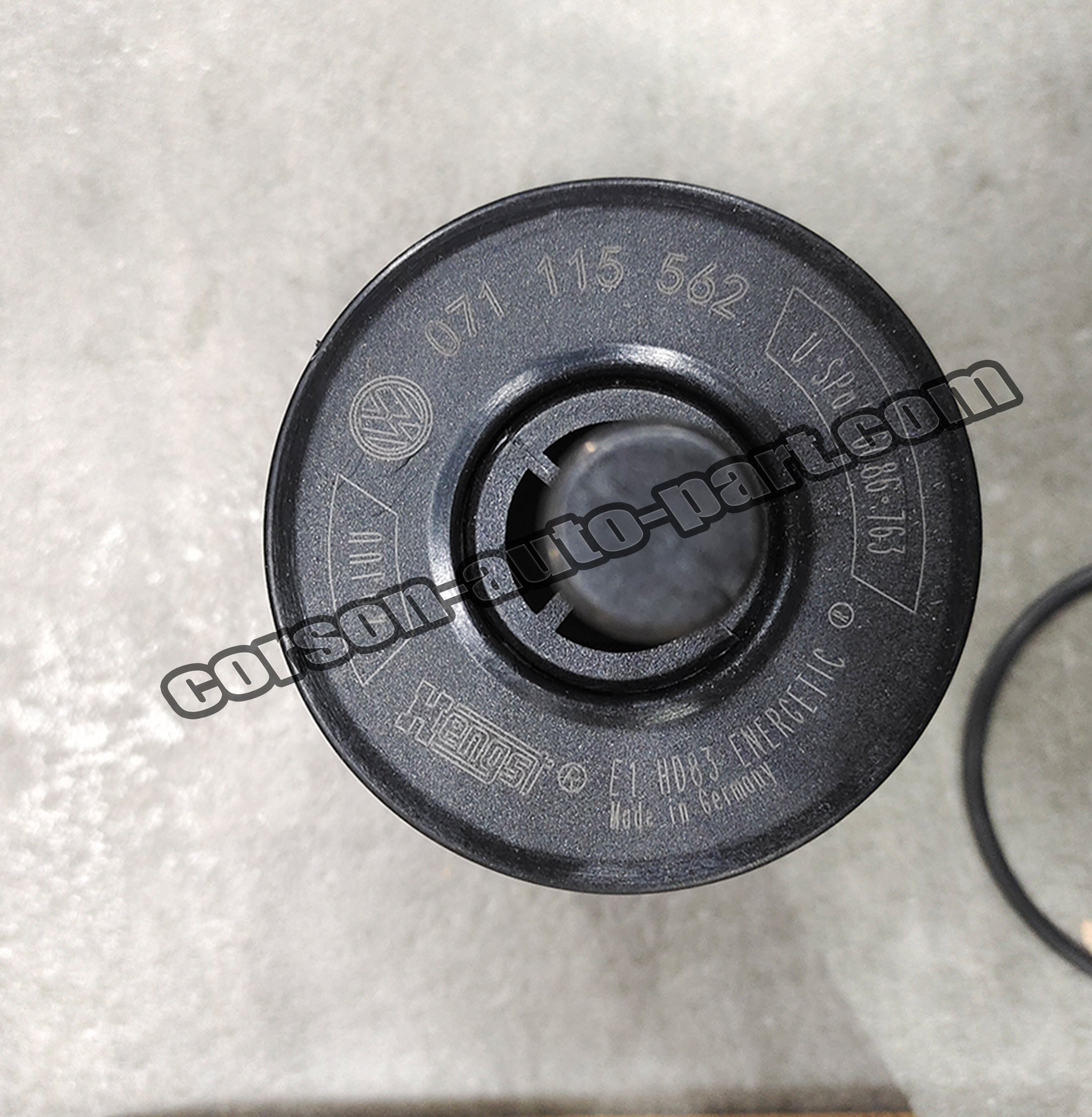 Original Audi A3 8P Oil Filter 071115562C