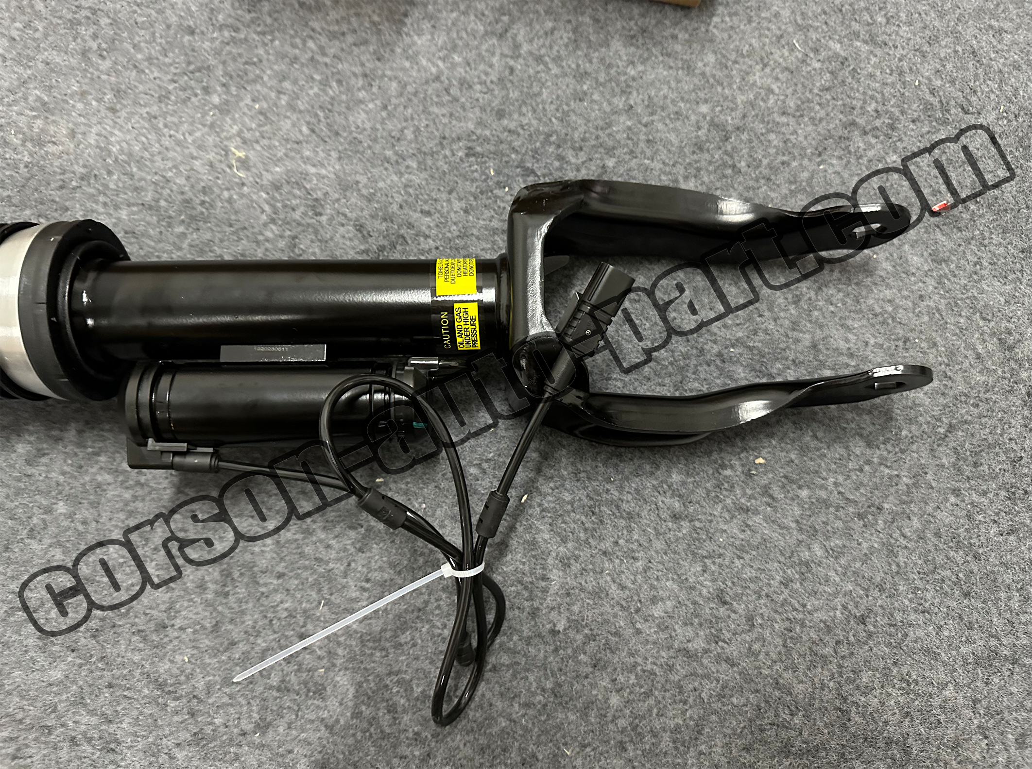 Mercedes-Benz A1663205566 Front Air Suspension Strut Left Side A1663206713 A1663207113