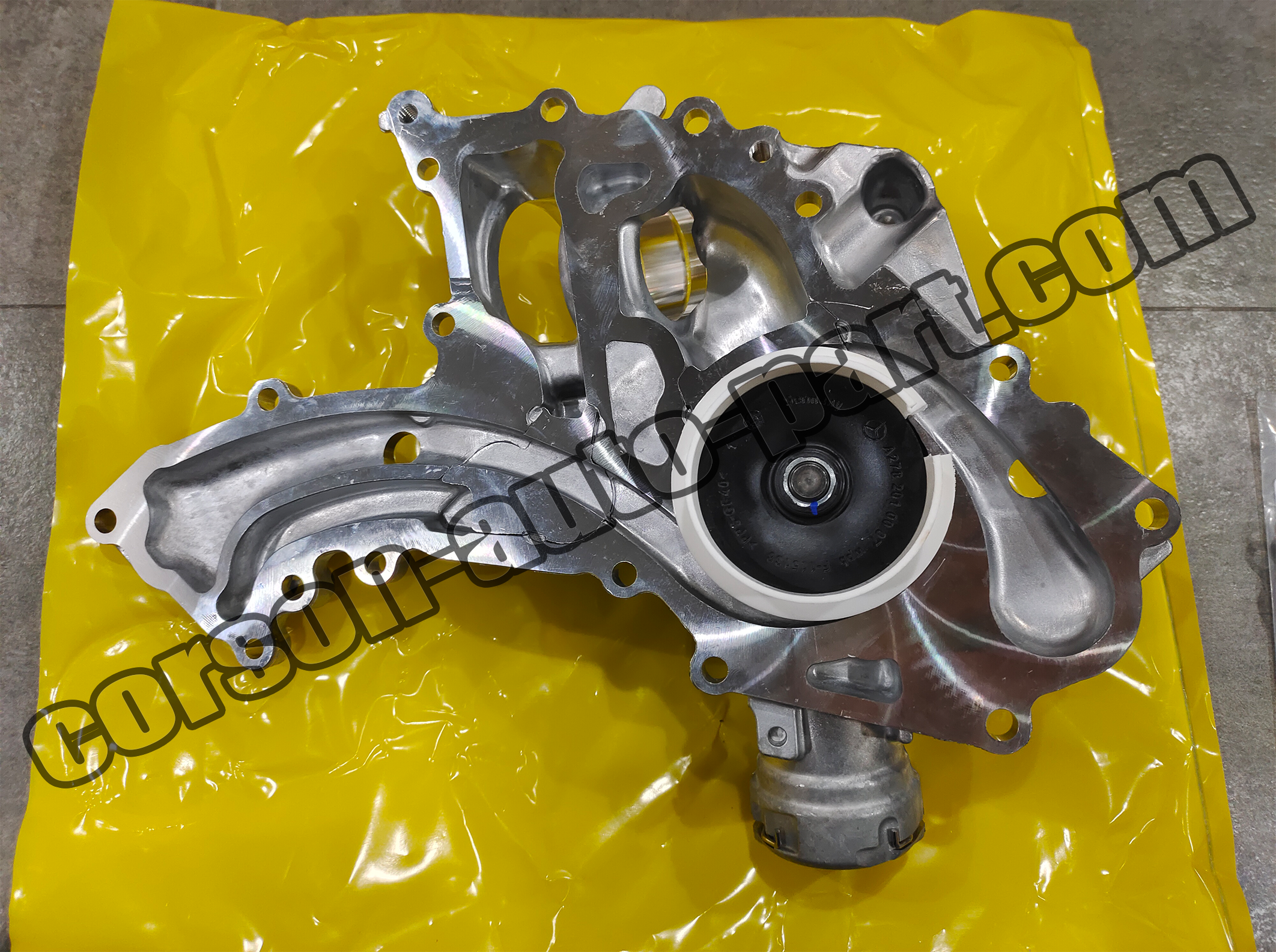 Mercedes-Benz A2782000007 Water pump A2782000501 A2782001201