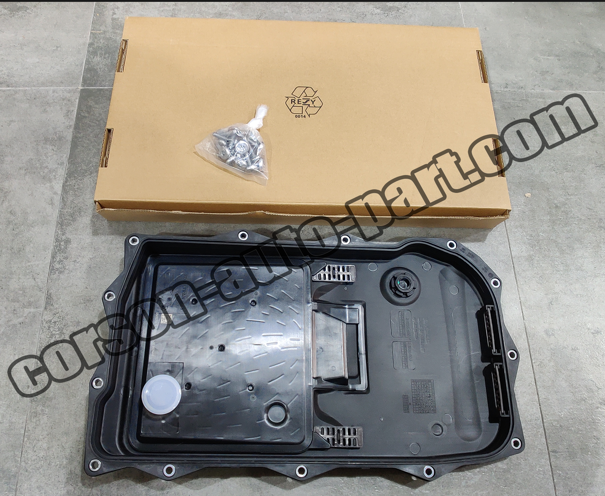 LAND ROVER LR065238 Oil pan LR023294