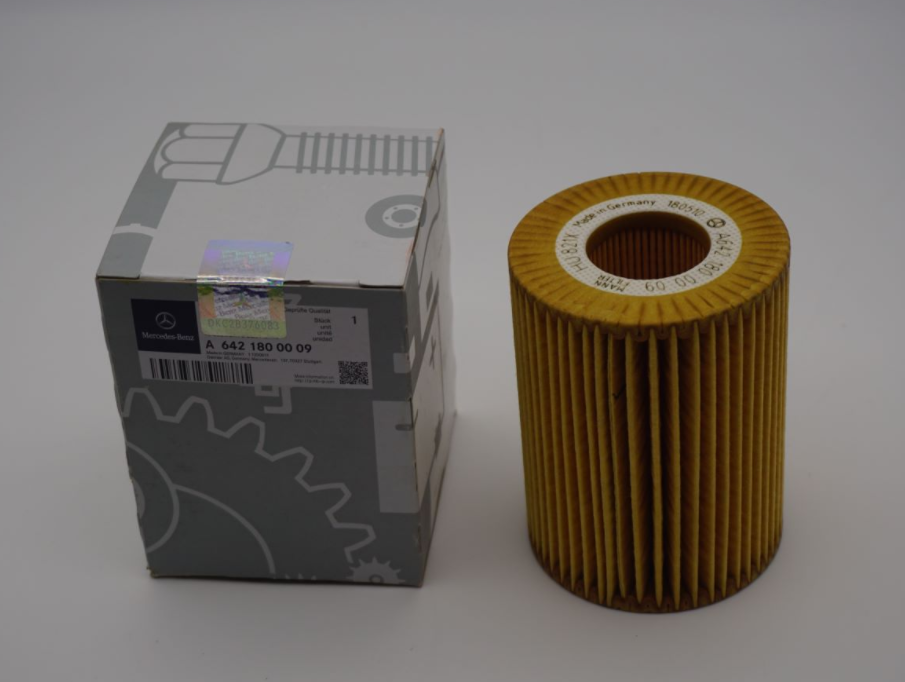 Genuine Mercedes Oil Filter A6421800009