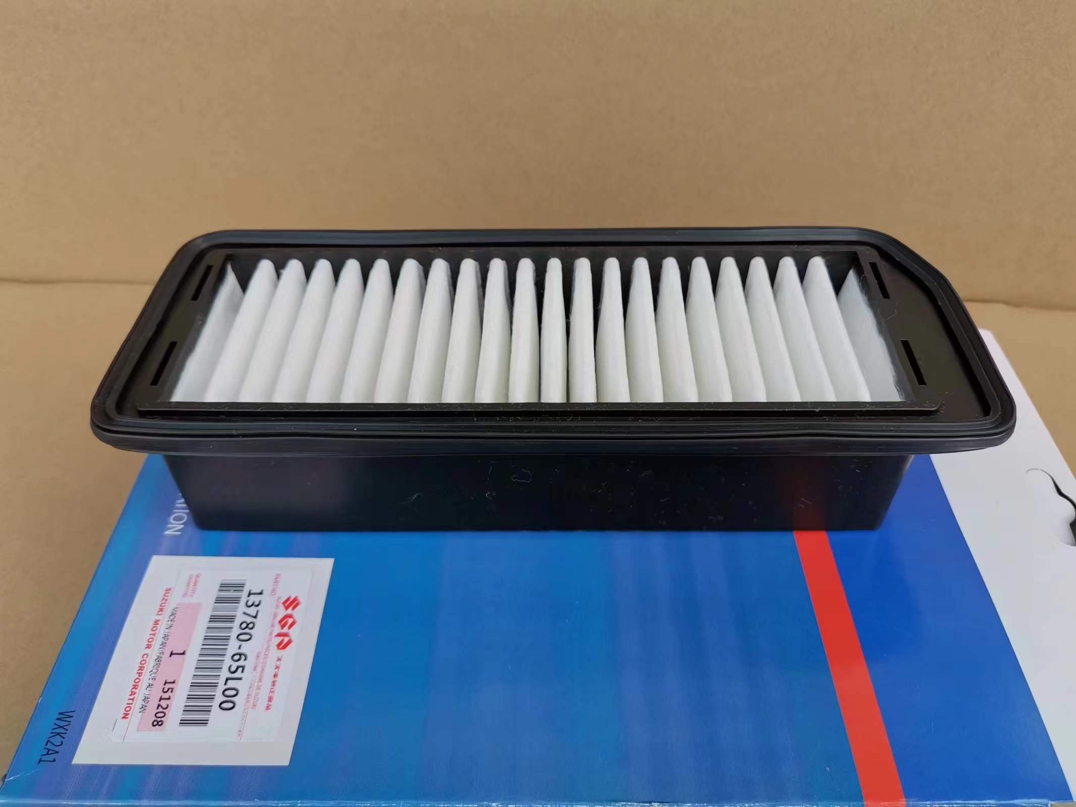 car high performance air filter 13780-65L00 for SUZUKI CELERIO