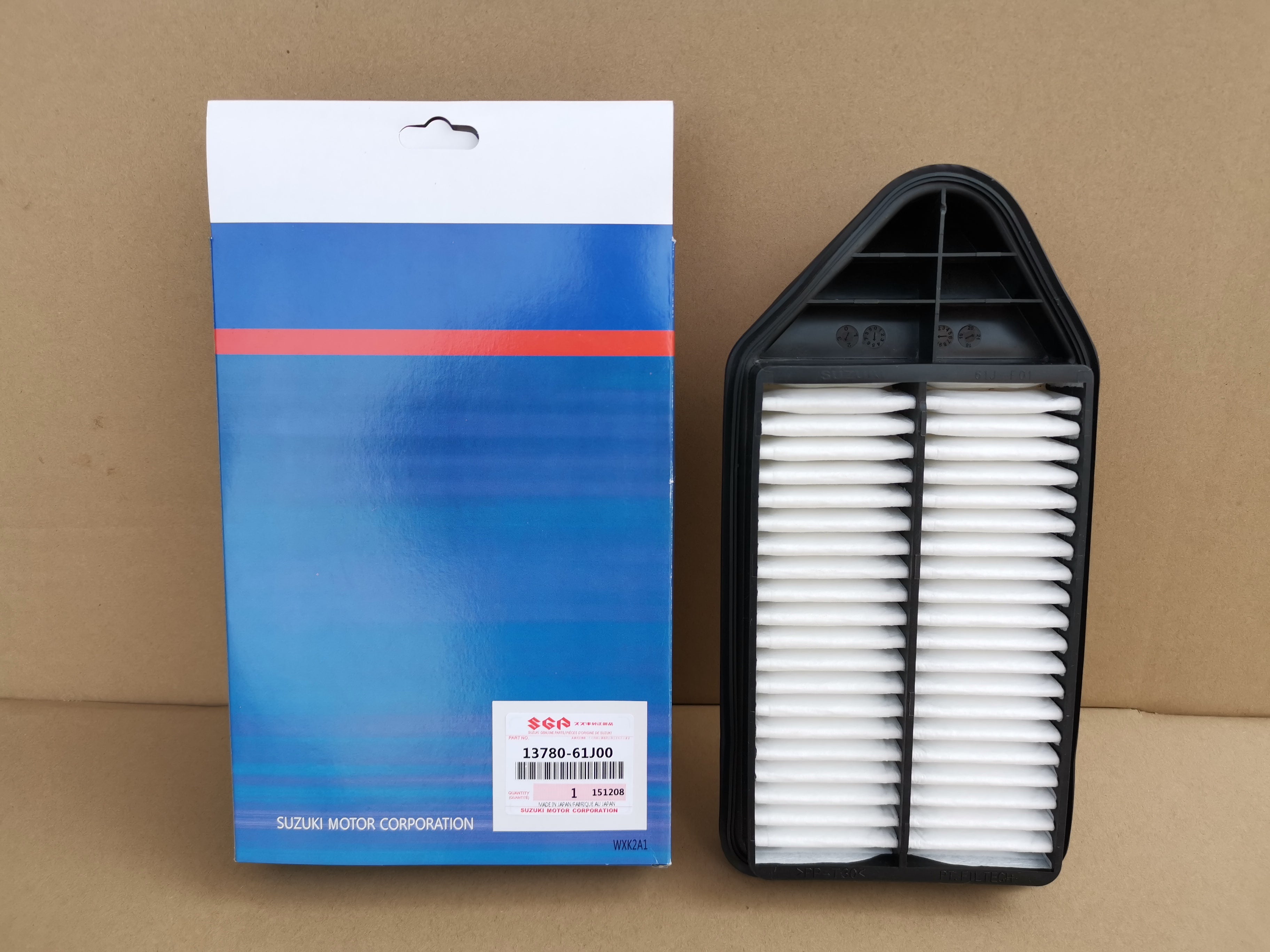 Air filter OE - NUMBER 1378081PA0 SUZUKI