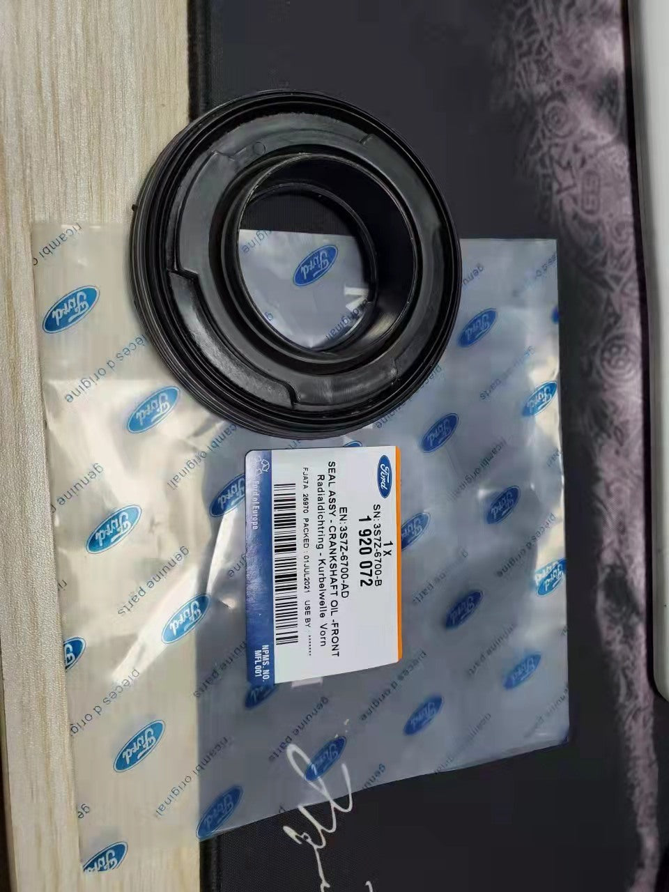 Crankshaft oil seal Use For Ranger 2.2 / 3.2 Transit Mondeo BT50 3S7Q-6700-AB / 1920072