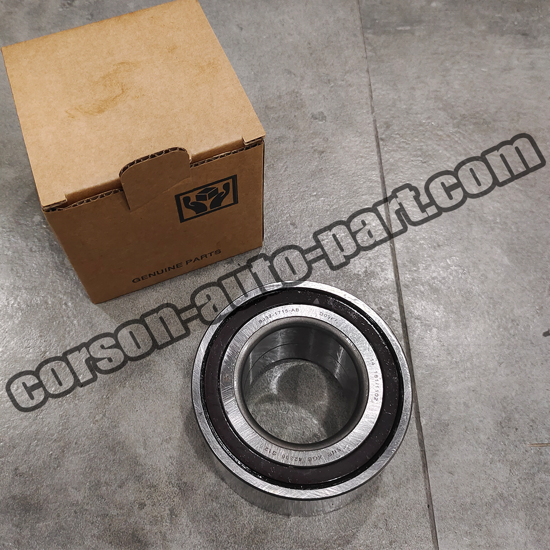 Land Rover LR122585 Wheel Hub