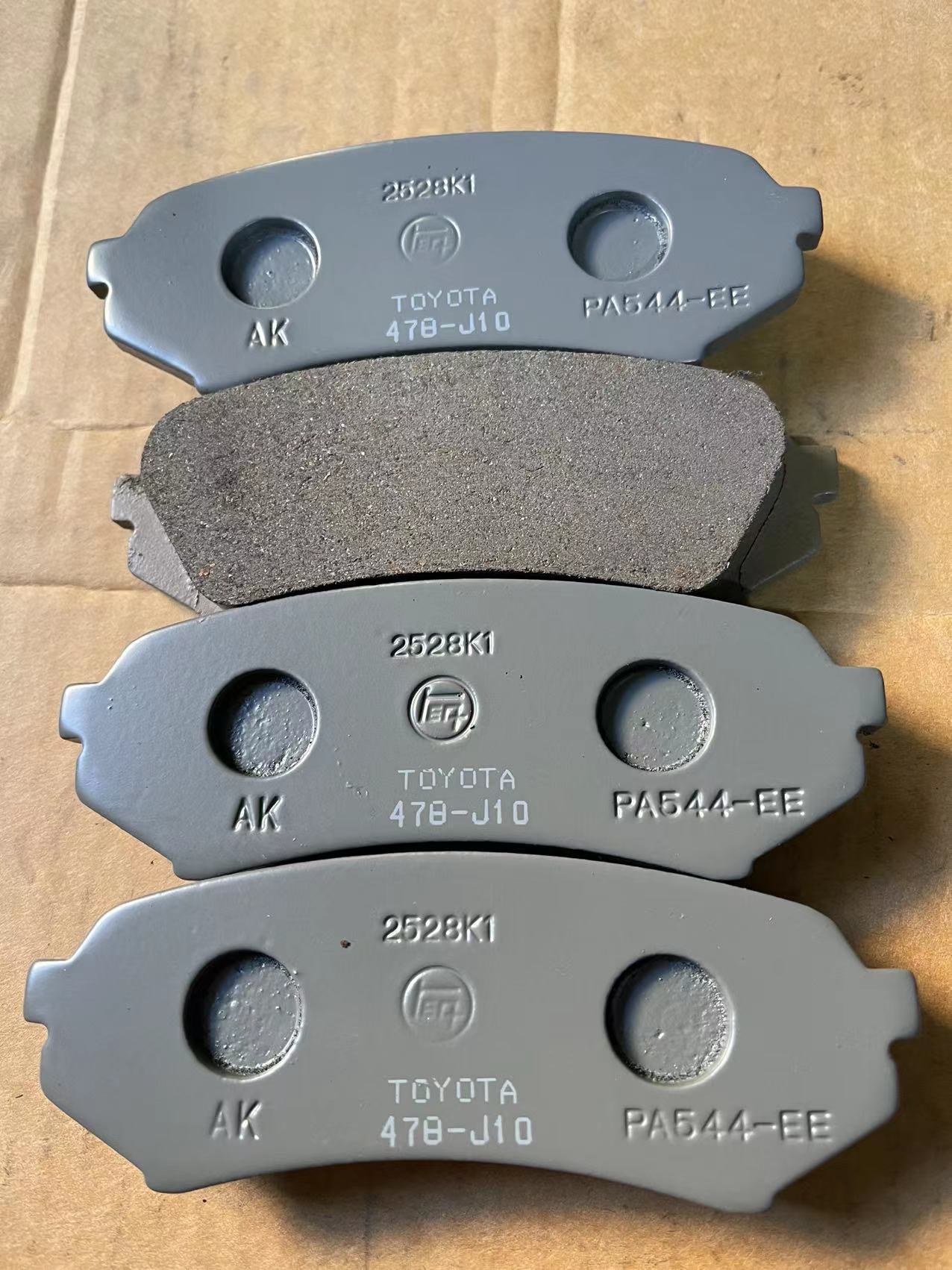 Toyota Genuine Parts 04466-60070 Rear Brake Pad Set