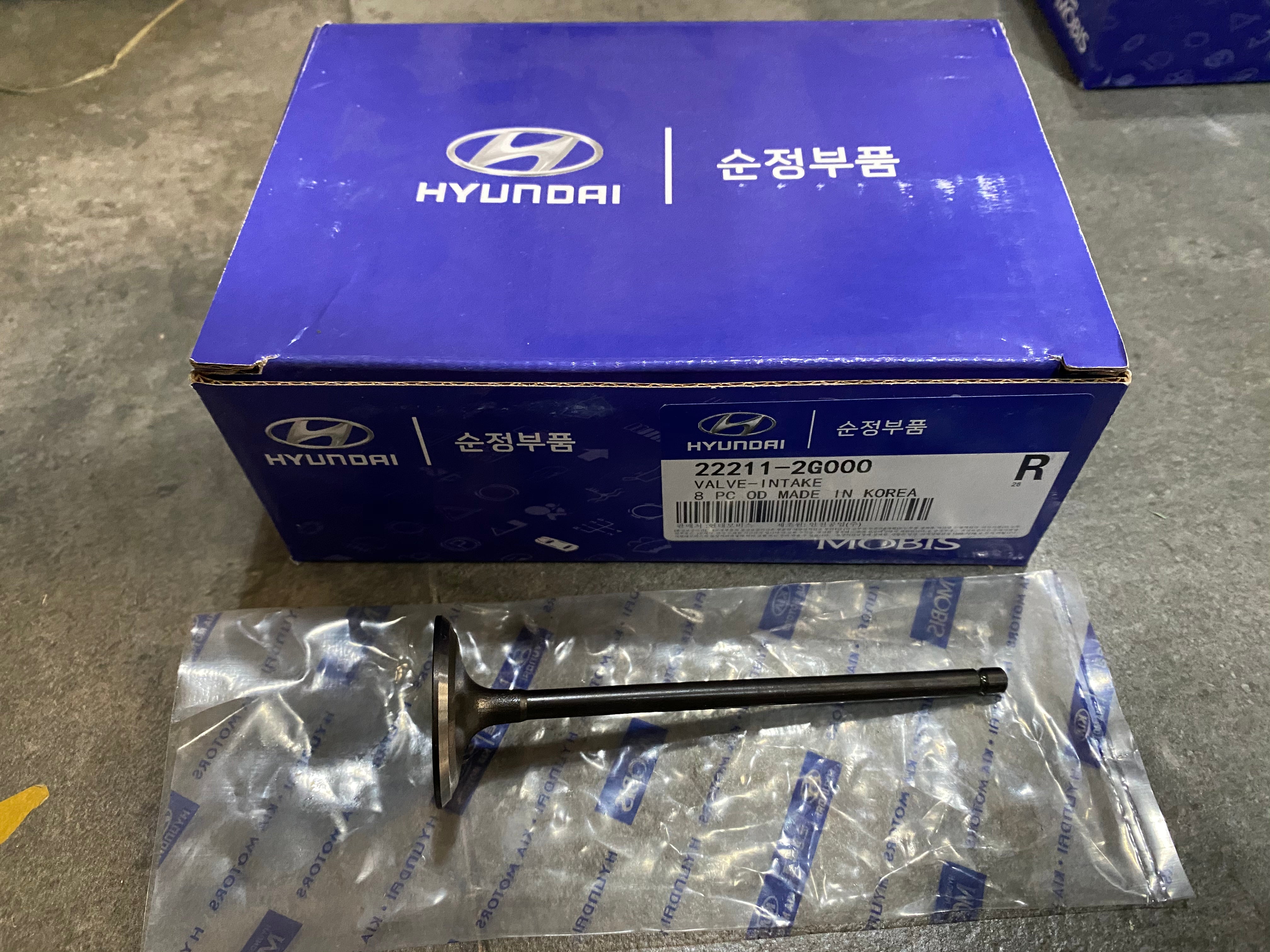 Hyundai 22211-2G000 Valve-Intake