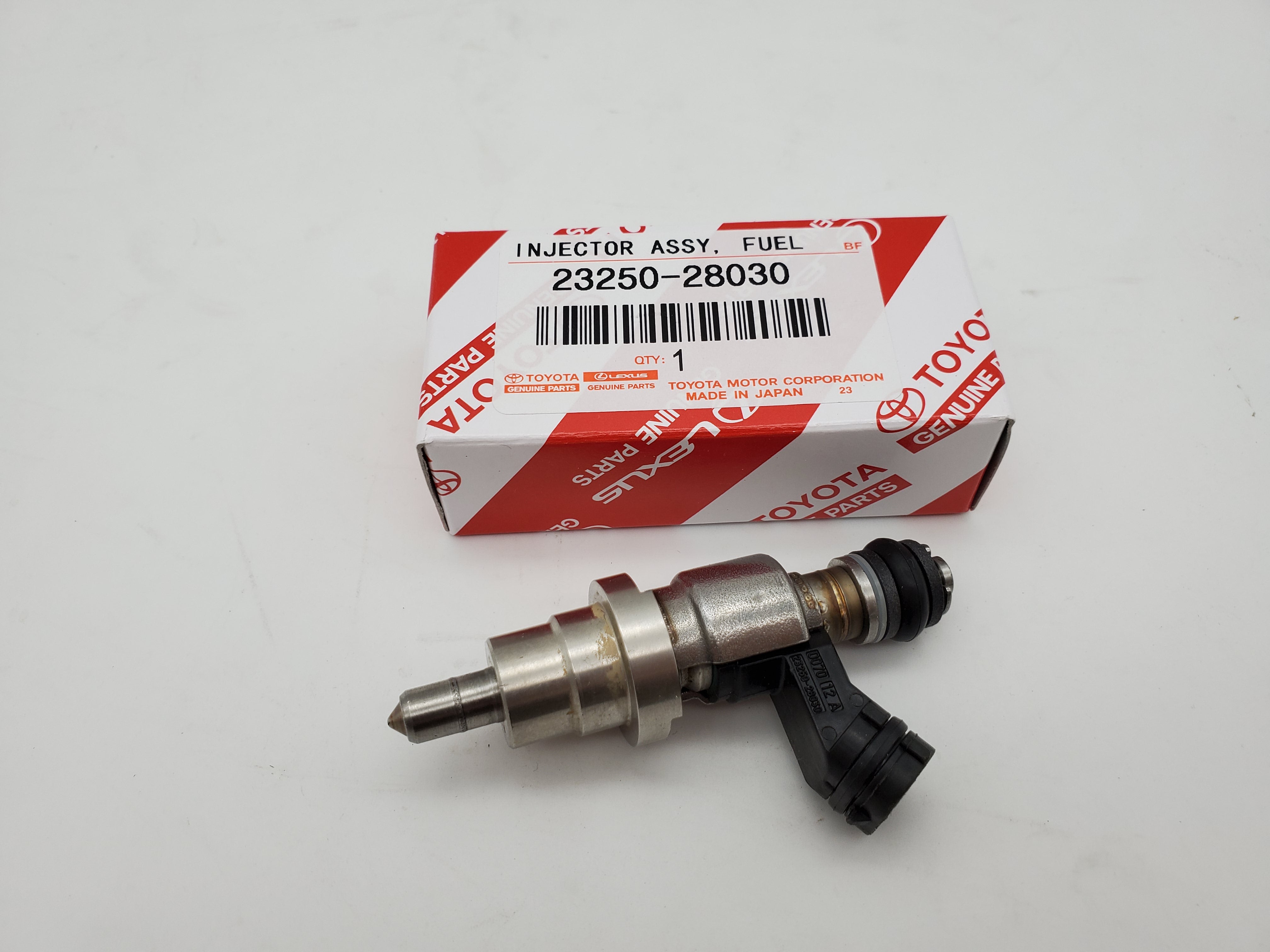 Fuel Injector 23250-28030 For Toyota Avensis AZT22 RAV4 ACA2# OPA ACT10 1AZFSE