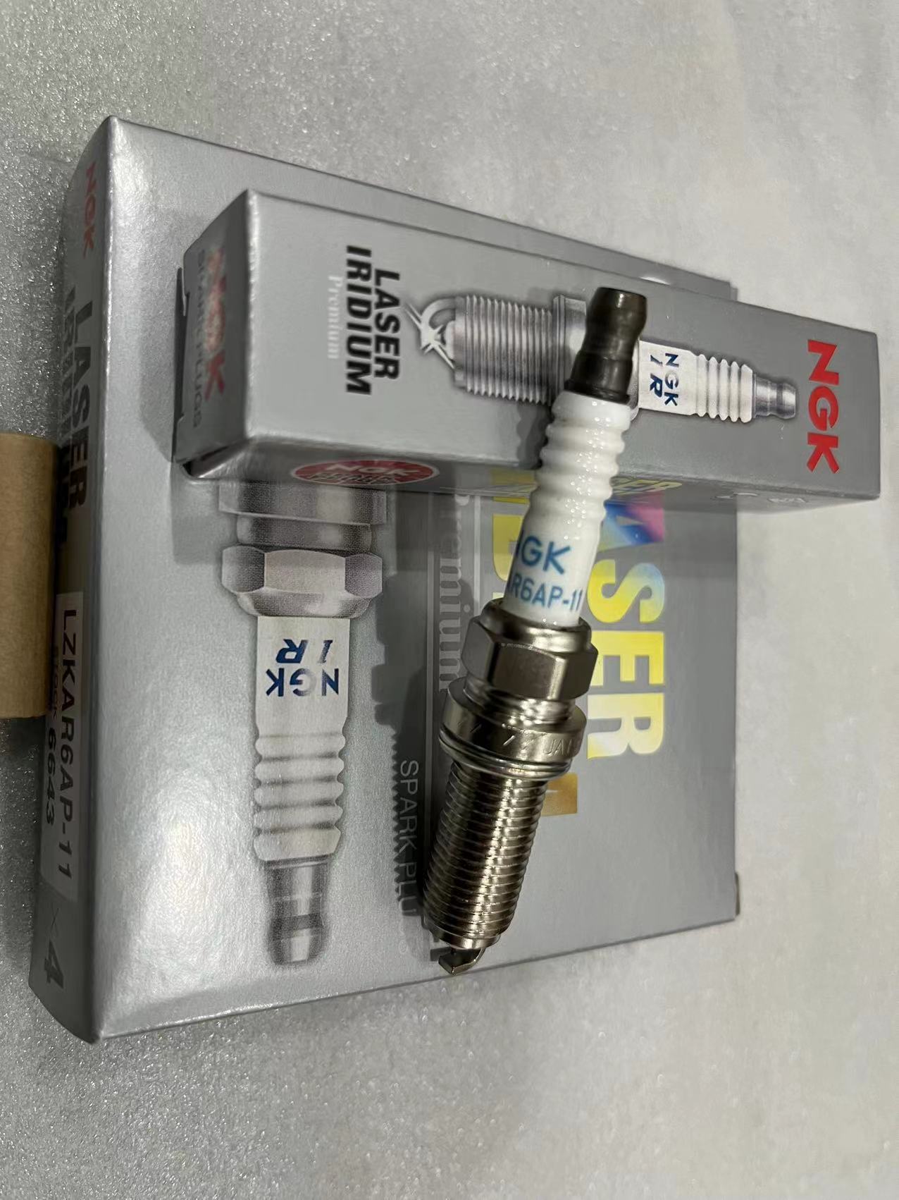 Spark Plug oem LZKAR6AP-11