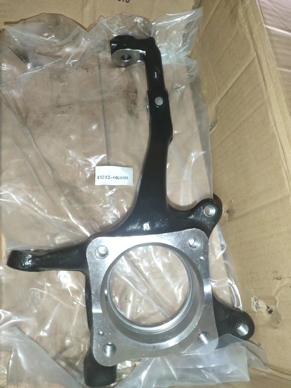 43212-0K030 L TOYOTA  KNUCKLE, STEERING